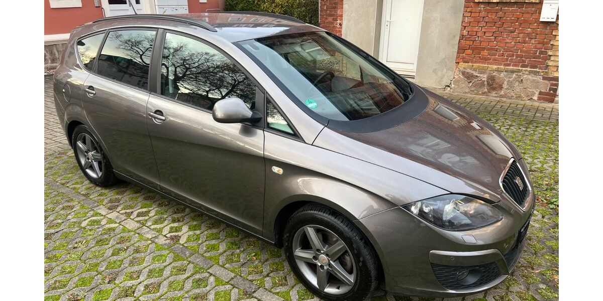 Seat Altea 111.000 km 8.888 &euro; Dresden 01139