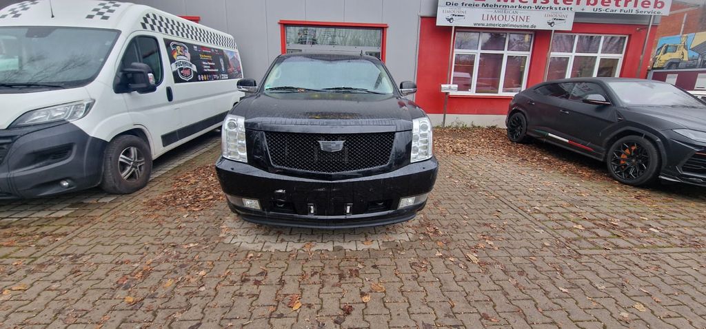 Cadillac Escalade 206.000 km 13.990 &euro; Puchheim 82178