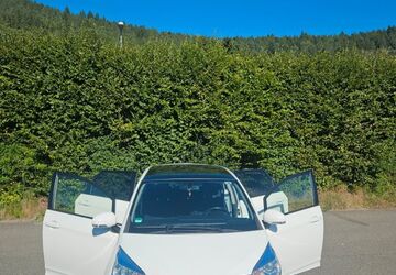 Toyota Corolla Verso 90.000 km 8.900 &euro; Calw-Hirsau 75365