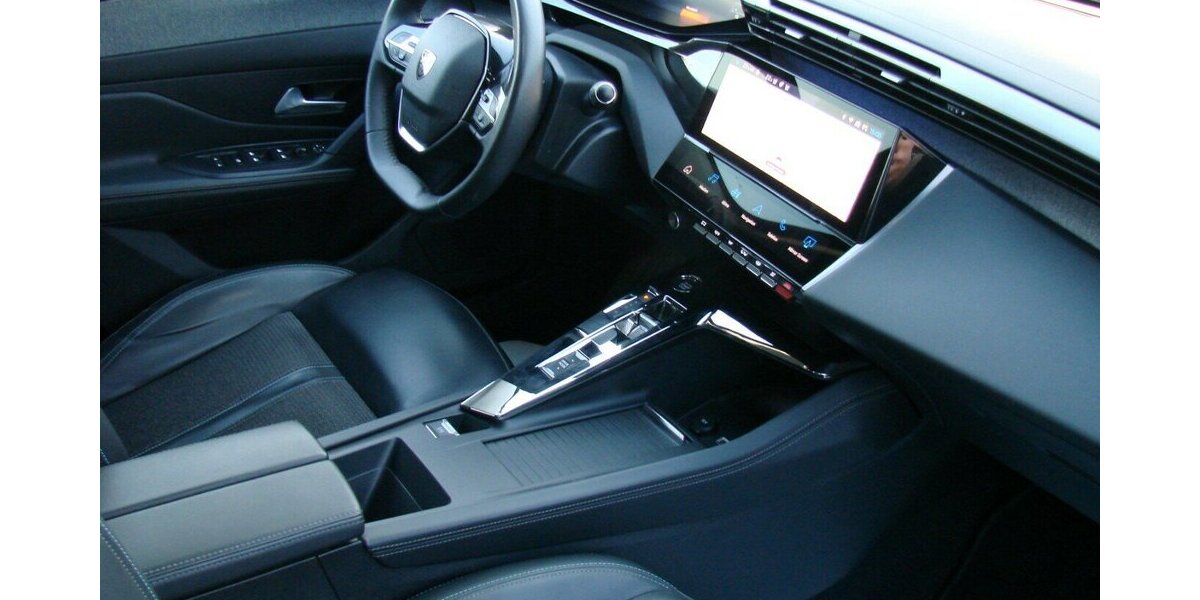 Peugeot 308 SW 1.6 Hybrid Allure Pack HY 180 ACC 360º 44.600 km 21.980 &euro; Falkensee 14612