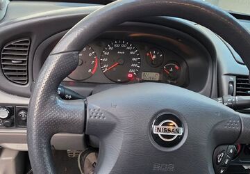 Nissan Almera 106.000 km 2.950 &euro; Backnang 71522