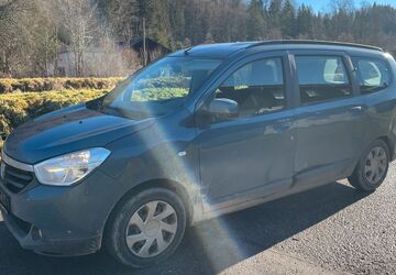 Dacia Lodgy 183.000 km 2.999 &euro; Miesbach 83714