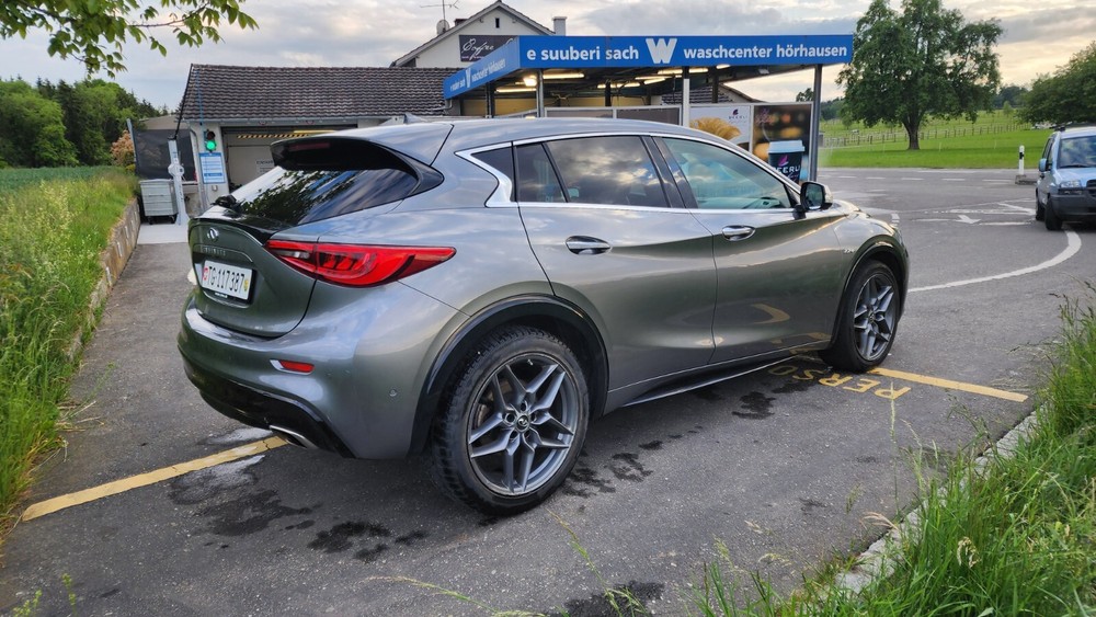INFINITI Q30 145.100 km 10.990 &euro; Steckborn 