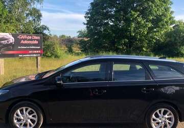Toyota Auris 133.800 km 9.999 &euro; Gerbstedt 06347