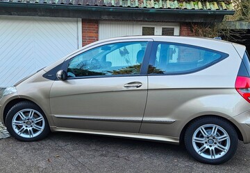 Mercedes-Benz A 150 114.000 km 4.400 &euro; Fintel 27389