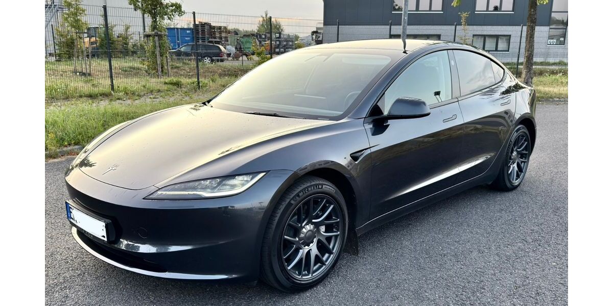 Tesla Model 3 18.500 km 29.999 &euro; Heinsberg 52525