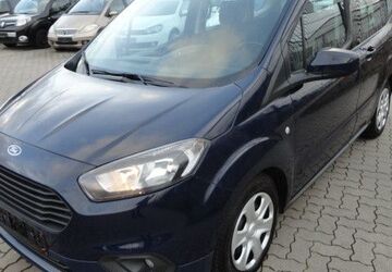 Ford Tourneo Courier 89.000 km 8.900 &euro; Ahrensburg 22926