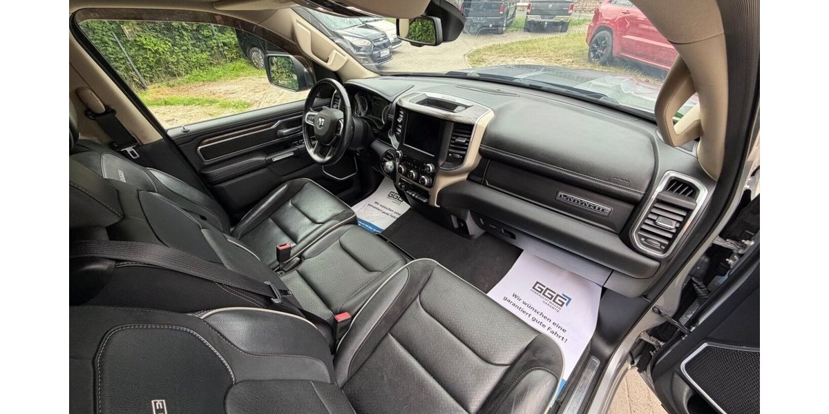 Dodge RAM 1500 Hemi Laramie4x4