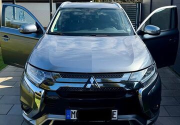 Mitsubishi Plug-in Hybrid Outlander 130.700 km 19.500 &euro; Berlin 12587