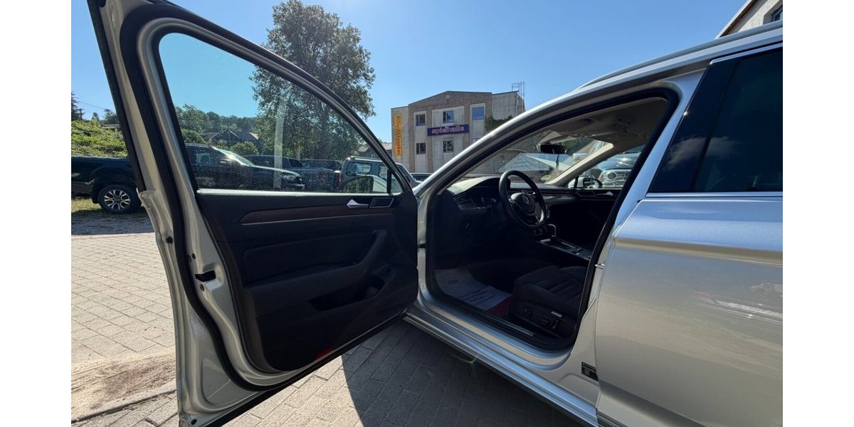 VW Passat Variant 2.0 TDI DSG AHK Highline 162.000 km 15.499 &euro; Rudolstadt 07407