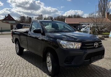 Toyota Hilux 232.650 km 16.900 &euro; Luckau 15926