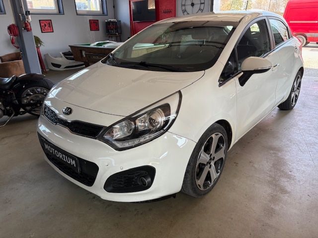 Kia Rio 246.350 km 2.490 &euro; Tuntenhausen 83104