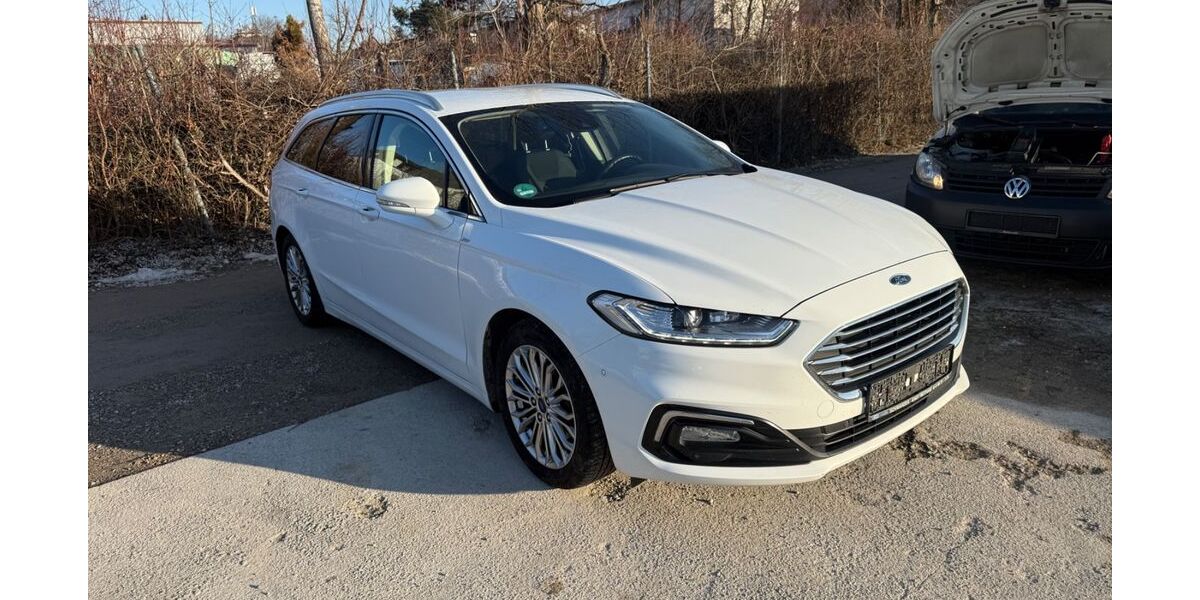 Ford Mondeo 234.000 km 8.999 &euro; München 81245