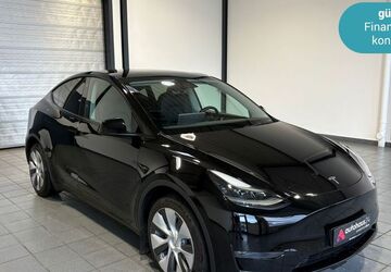 Tesla Model Y 93.901 km 33.990 &euro; Wuppertal 42287