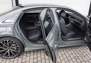 Audi A8 2.000 km 109.000 &euro; Passau 94034