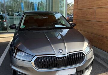 Skoda Fabia 2.000 km 21.600 &euro; Köln 51109
