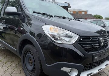 Dacia Dokker 200.000 km 6.300 &euro; München 81243