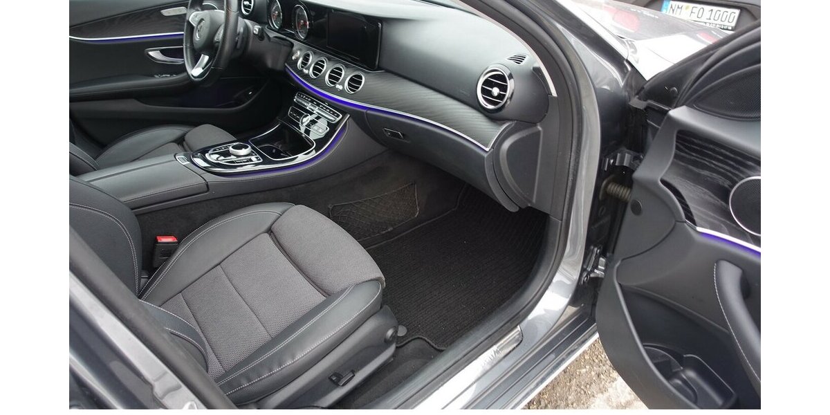 Mercedes-Benz E 220 d 4Matic Avantgarde Leder AHK eGHSD 8x Alu 71.000 km 25.950 &euro; Neumarkt/OPf 92318