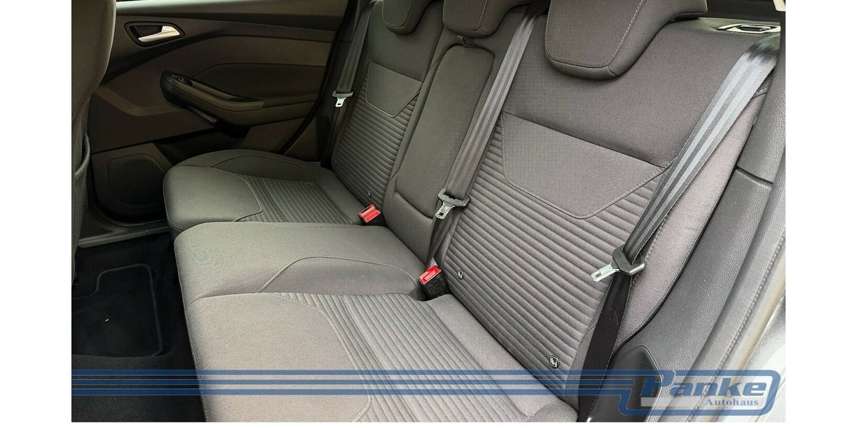 Ford Focus Titanium*AHK*SHZ*Tempo*Keyless*Navi* 117.279 km 9.380 &euro; Berlin 13187