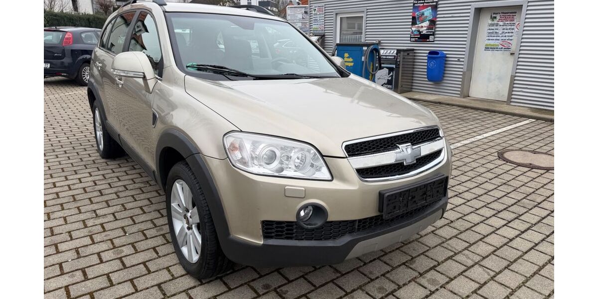 Chevrolet Captiva 183.000 km 2.300 &euro; Homberg / Efze 34576