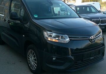 Toyota Proace City 100.000 km 12.590 &euro; Sindelfingen 71065