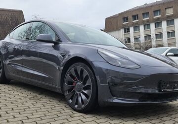Tesla Model 3 88.750 km 28.950 &euro; Bad Kissingen 97688