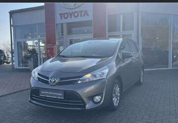 Toyota Verso 76.050 km 14.890 &euro; Nienburg 31582