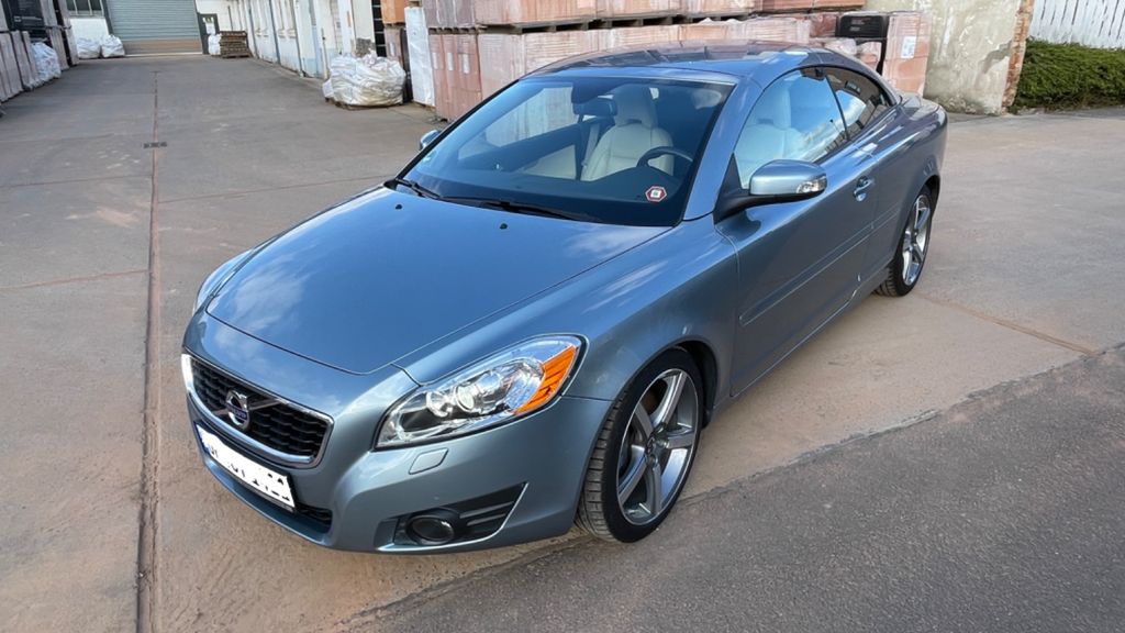 Volvo C70 64.000 km 21.750 &euro; Hainburg 63512