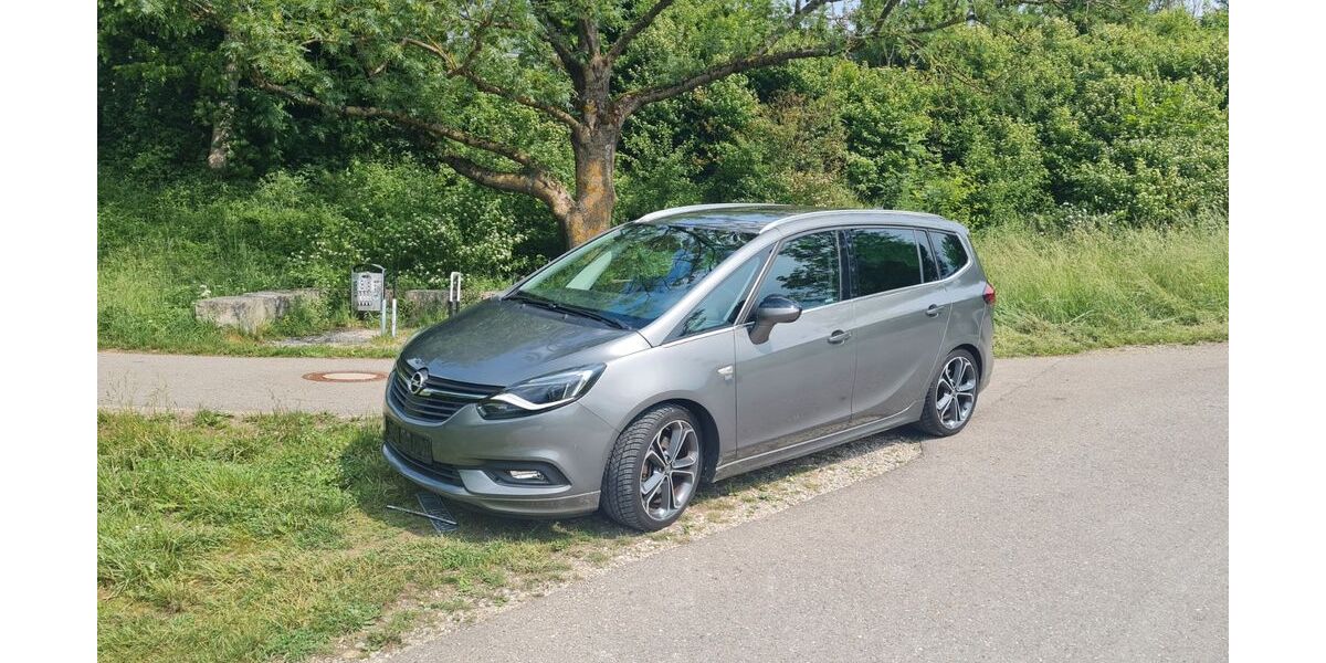 Opel Zafira 140.000 km 14.500 &euro; Ulm 89075