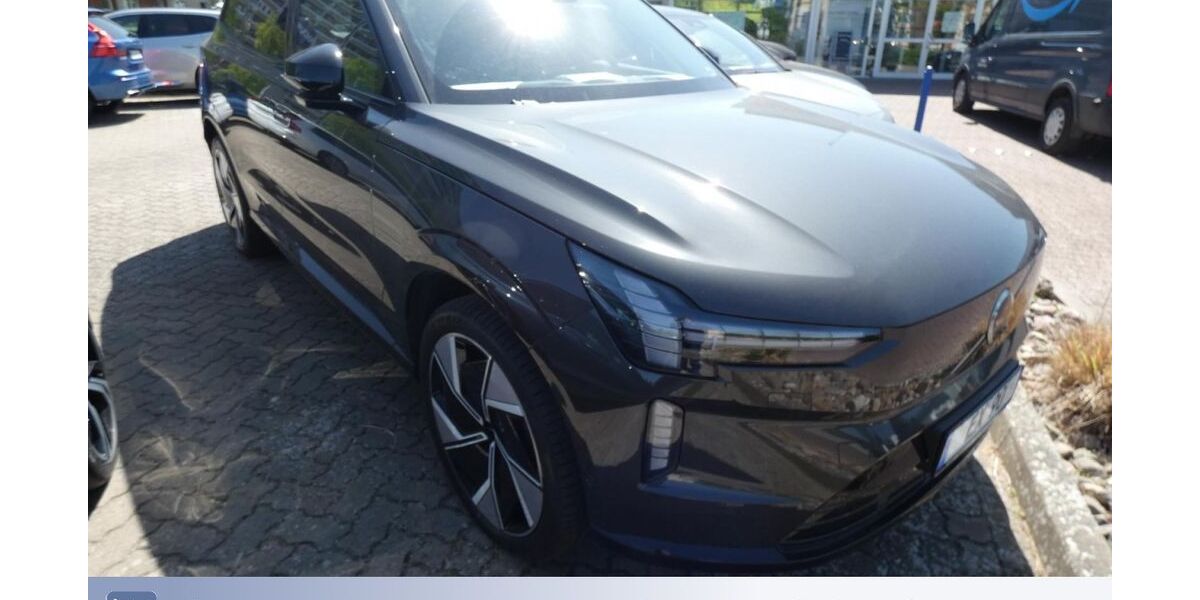 Volvo EX90 1.650 km 92.190 &euro; Neubrandenburg 17033