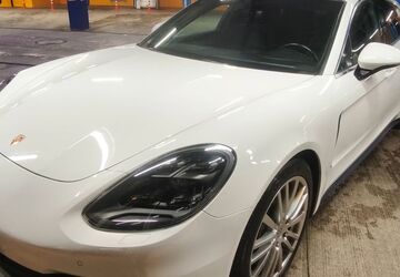 Porsche Panamera 168.000 km 54.600 &euro; Grabenstätt 83355