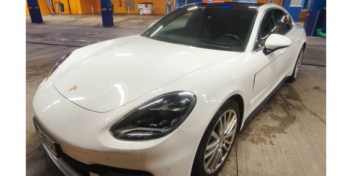 Porsche Panamera 168.000 km 54.600 &euro; Grabenstätt 83355