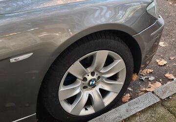 BMW 750 275.000 km 2.900 &euro; Düsseldorf 40472