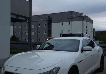 Maserati Ghibli 181.000 km 20.499 &euro; Immendingen 78194