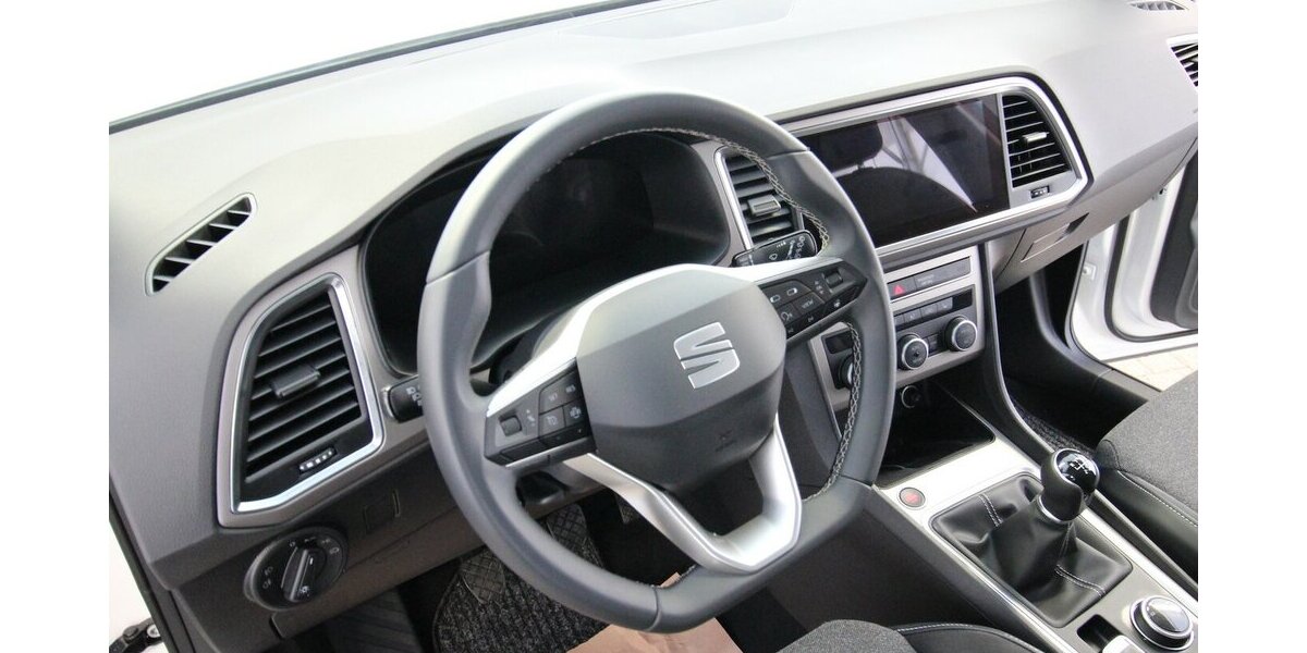 Seat Ateca 1.5 TSI Xperience NAVI+LED+KAMERA+WINTER 29.732 km 25.500 &euro; Hagenow 19230