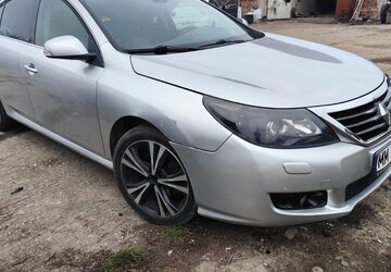 Renault Latitude 315.000 km 3.750 &euro; Zalău 45001