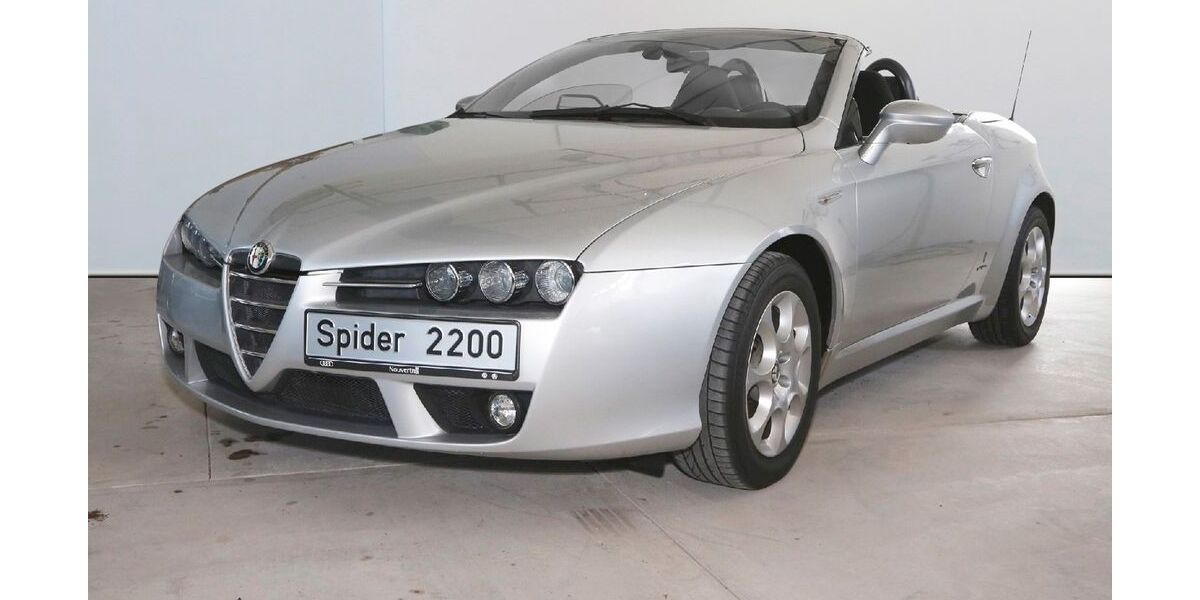 Alfa Romeo Spider 13.000 km 12.500 &euro; Solingen 42653