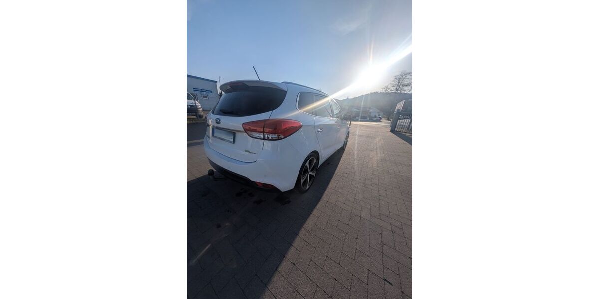 Kia Carens 163.000 km 7.299 &euro; Barsinghausen 30890