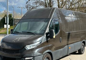 IVECO Andere 366.000 km 8.650 &euro; Essen 45139