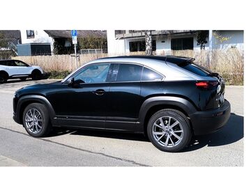 Mazda MX-30 28.800 km 14.700 &euro; Rüsselsheim 65428