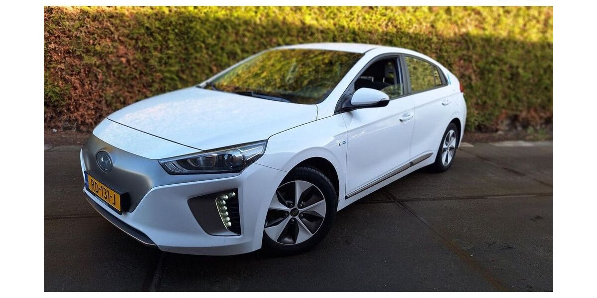 Hyundai IONIQ 405.600 km 7.139 &euro; HENGELO 