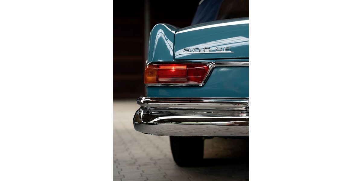 Mercedes-Benz 300 1.800 km 248.000 &euro; Gütersloh 33335