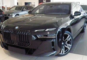 BMW 740 8.330 km 94.850 &euro; Frankfurt am Main 60435