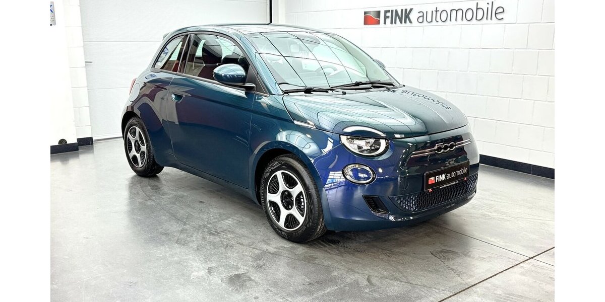 Fiat 500e Action CarPlay Android Automatik 1.Hand 18.400 km 13.440 &euro; Lich 35423