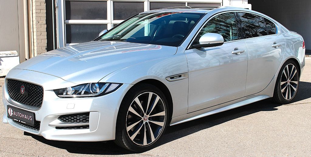 Jaguar XE 154.000 km 15.200 &euro; München 80636
