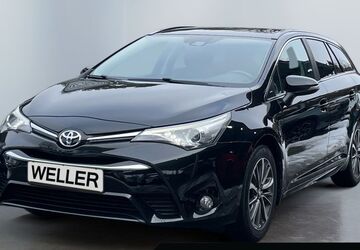 Toyota Avensis 118.320 km 16.975 &euro; Herford 32049