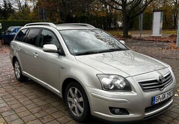 Toyota Avensis 244.000 km 2.300 &euro; Wangen 73117