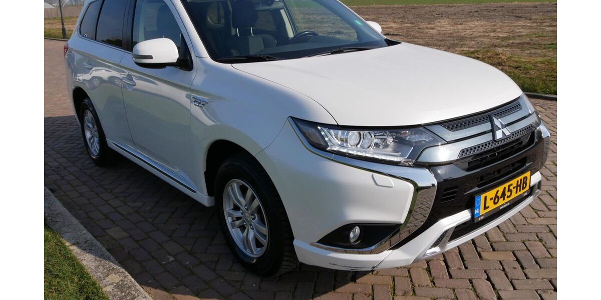 Mitsubishi Outlander 191.829 km 14.519 &euro; Waverveen 