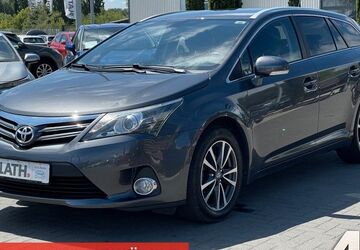 Toyota Avensis 97.720 km 13.990 &euro; Rostock-Warnemünde 18119
