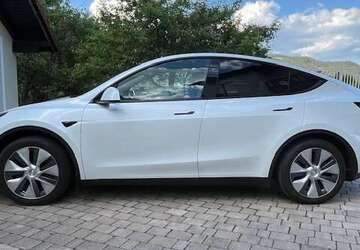 Tesla Model Y 1.900 km 38.900 &euro; München, Landeshauptstadt 80538